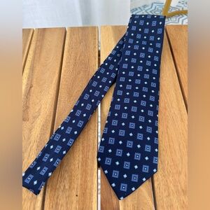 Tasso Elba 100% Silk Navy Blue Geometric Squares Diamond Print Classic Necktie